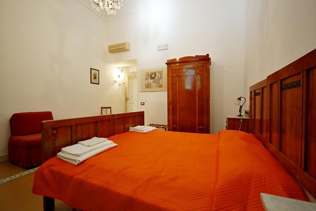 Ortigia Camere Con Vista Da Giulio B&B Syracuse Esterno foto