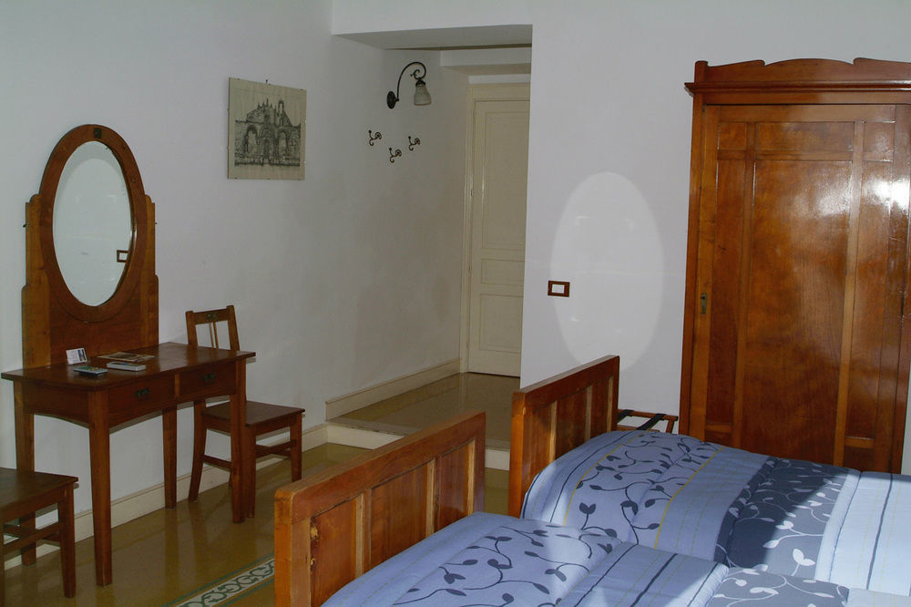 Ortigia Camere Con Vista Da Giulio B&B Syracuse Esterno foto